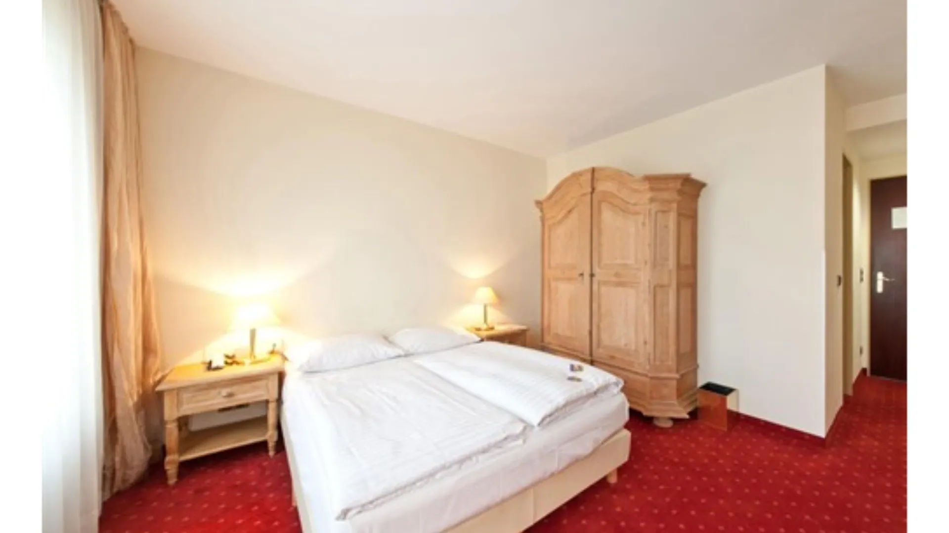 Hotel Madison Дюссельдорф