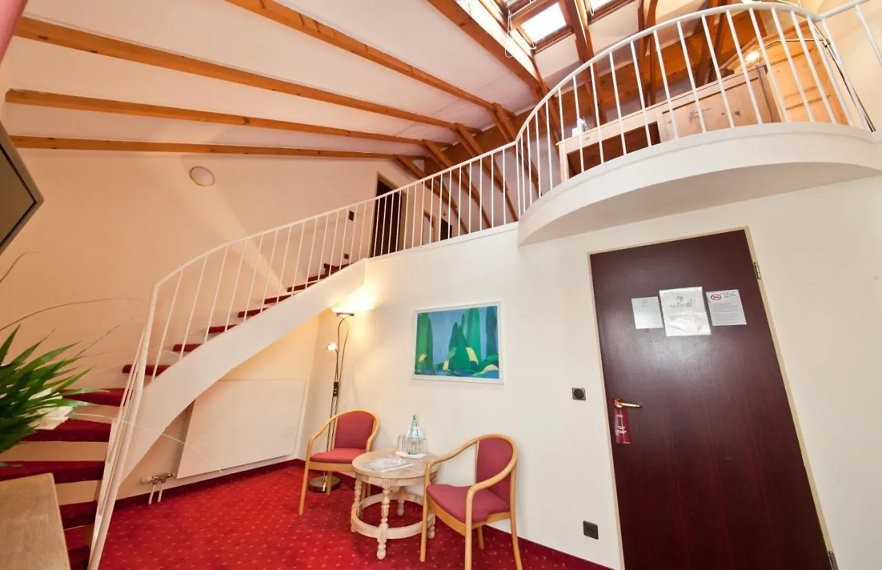 Hotel Madison Дюссельдорф 4*,  Германия