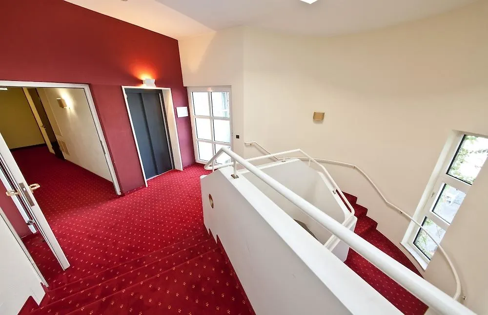 Hotel Madison Дюссельдорф