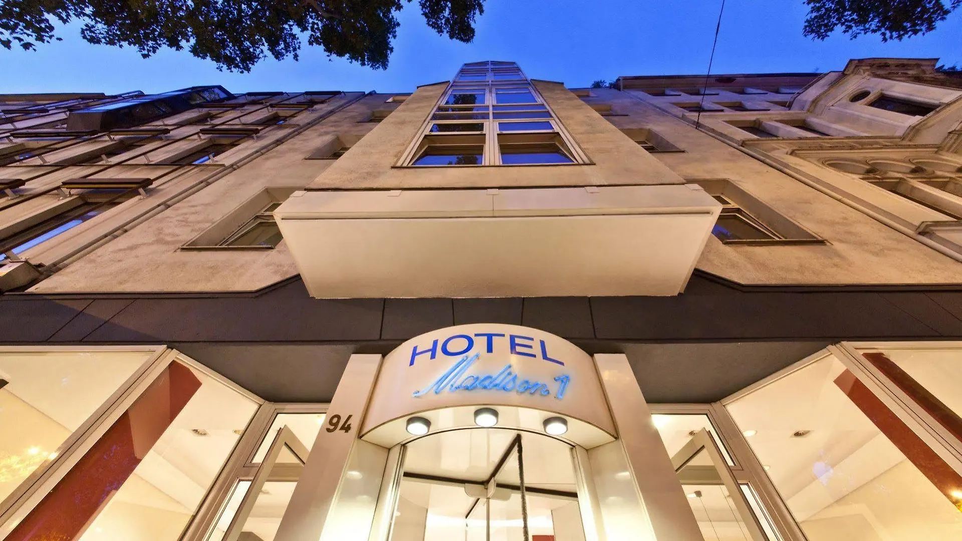 ****  Hotel Madison Дюссельдорф Германия